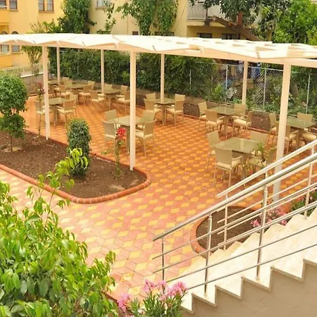 酒店 洛尼塞拉城市酒店 阿拉尼亚