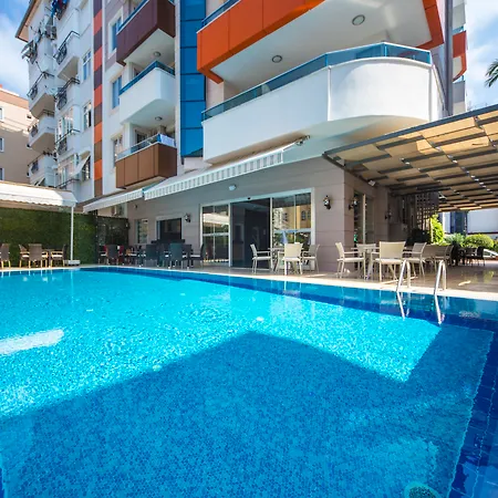 Lonicera Hotel 3*