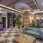 Отель Lonicera 3*